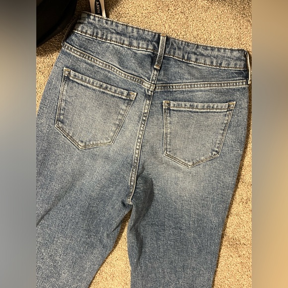 NWT Old Navy flare jeans - Picture 4 of 10